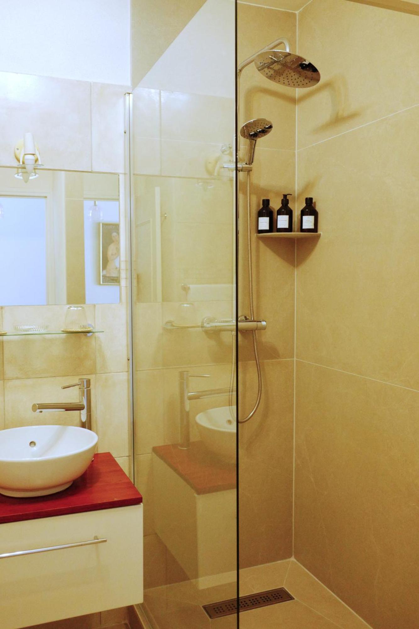 Hotel La Boulangerie กรีโมด์ ภายนอก รูปภาพ
